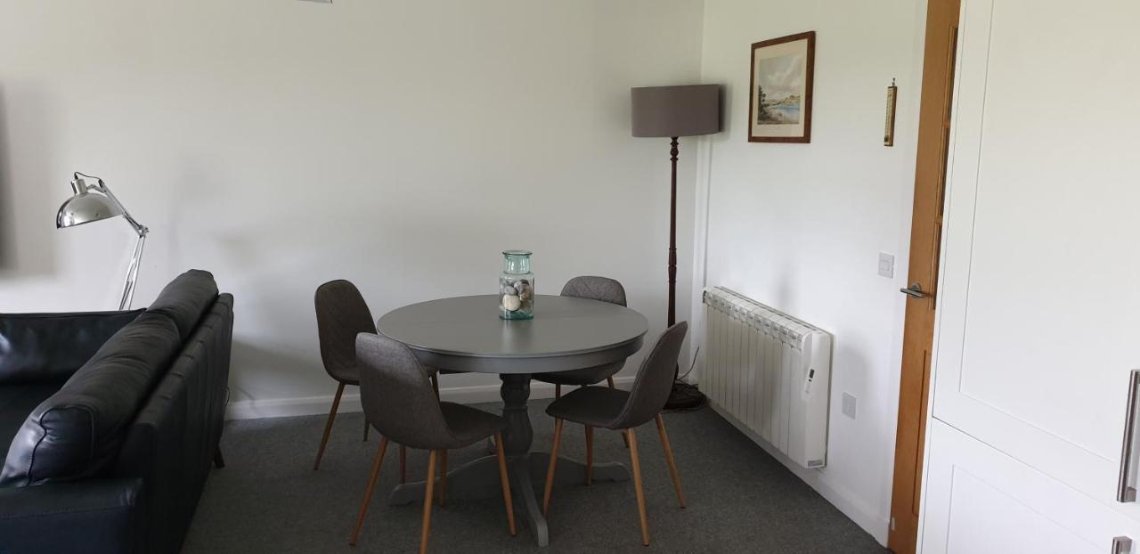 Apartamento One The Cairns Connel Exterior foto